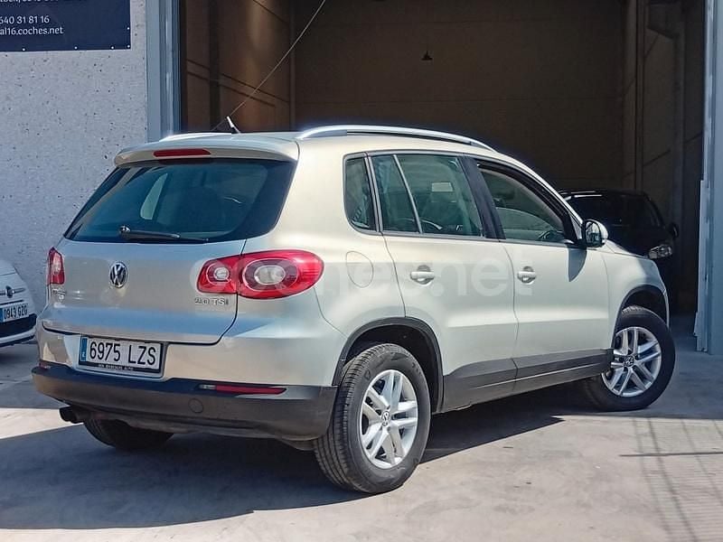 Usado VW Tiguan 170 CV (125 kW) 2009 Gris / plata SUV
