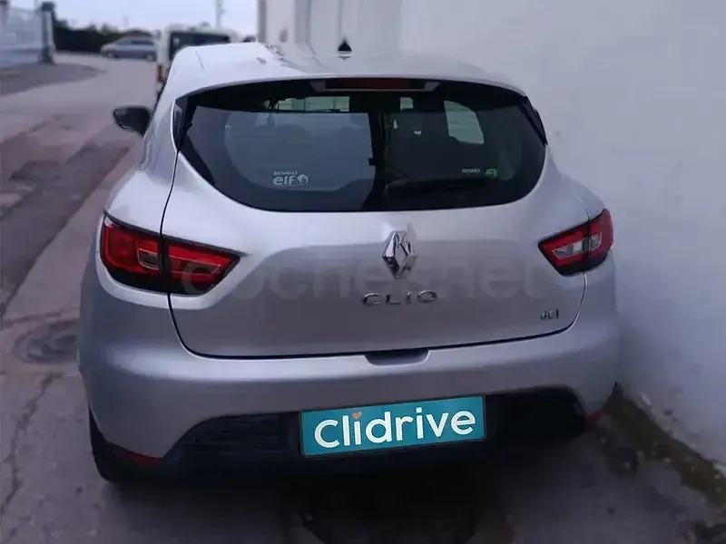 Usado Renault Clio IV Authentique 75 CV (55 kW) 2015 Gris / plata Berlina