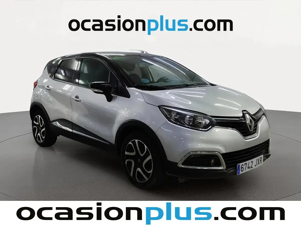 Usado Renault Captur Zen 90 CV (66 kW) 2017 Gris plata SUV