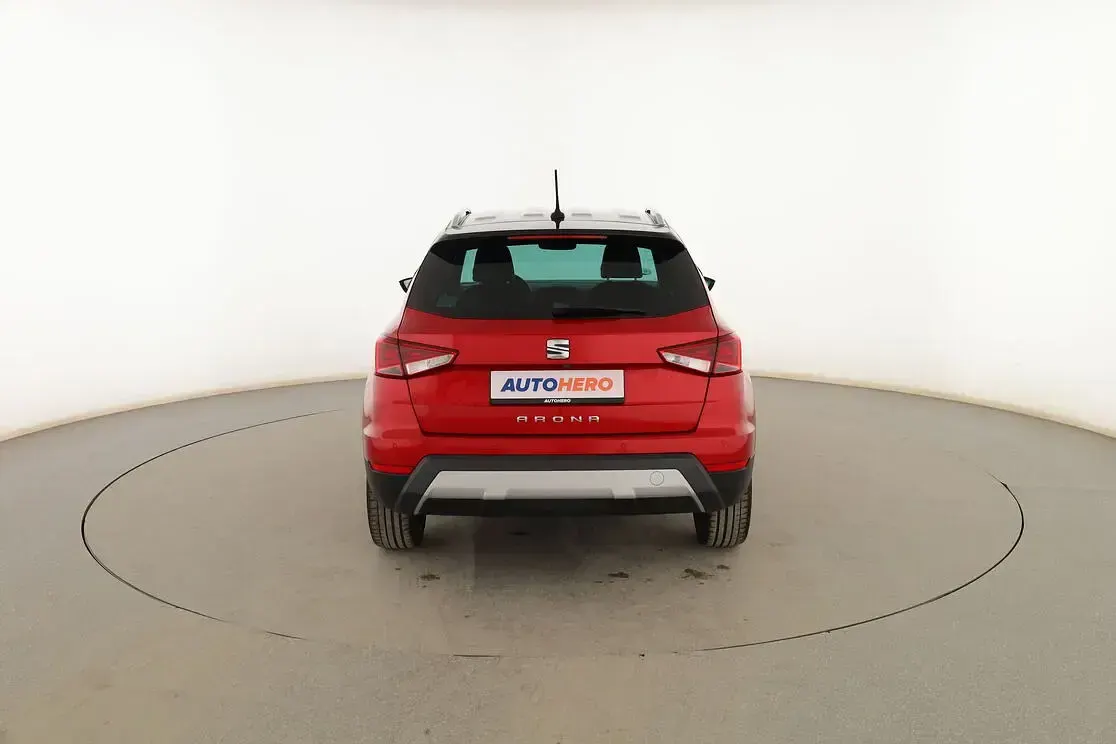 Usado Seat Arona XCELLENCE 95 CV (69 kW) 2019 Rojo SUV