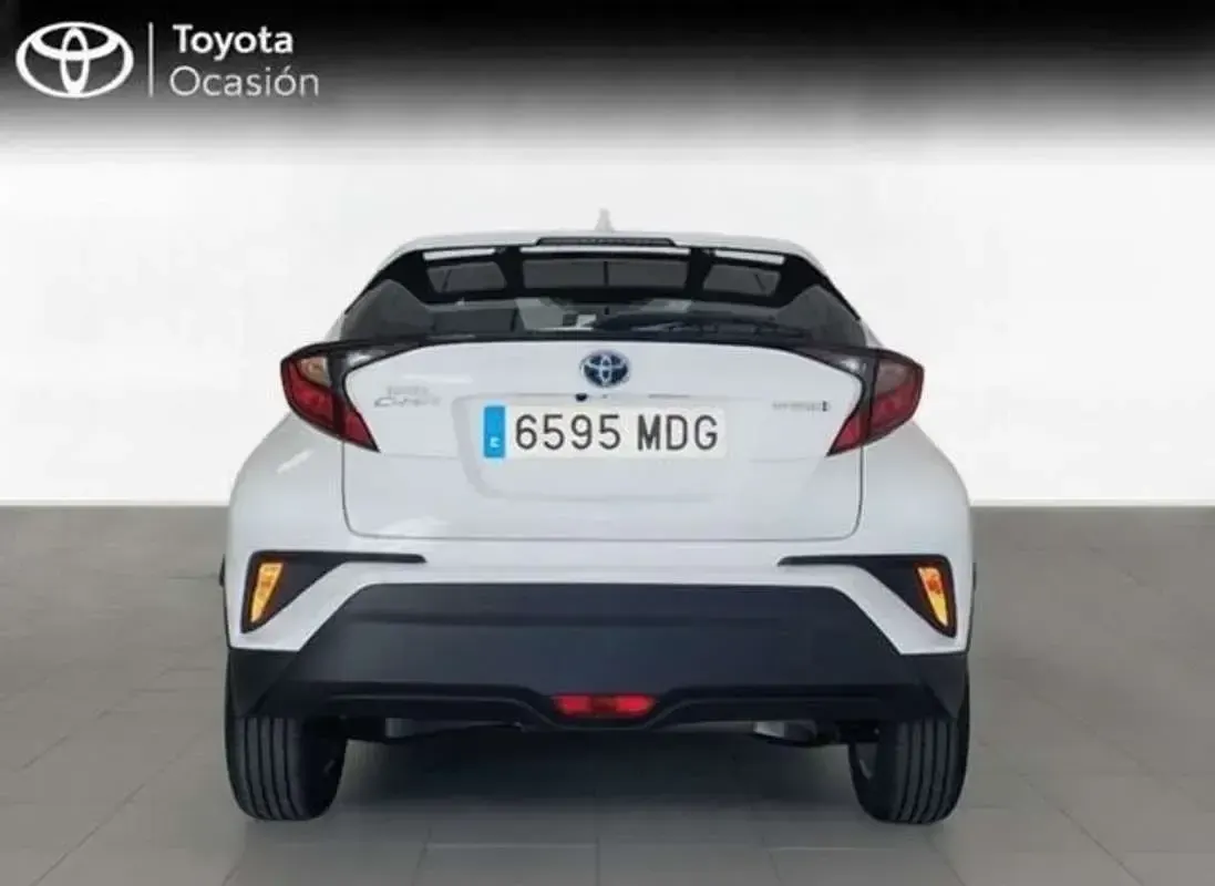 Usado Toyota C-HR Active 122 CV (89 kW) 2023 Blanco SUV