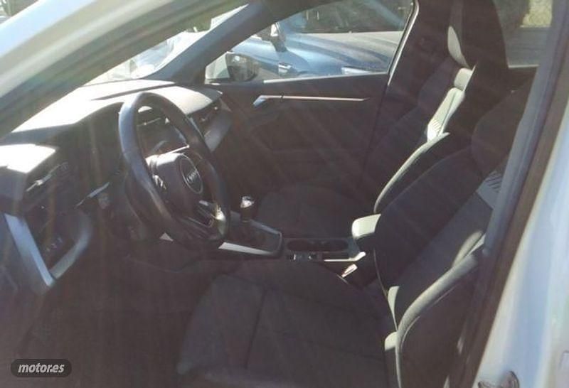 Usado Audi A3 Advanced Plus 116 CV (85 kW) 2022 Blanco Berlina