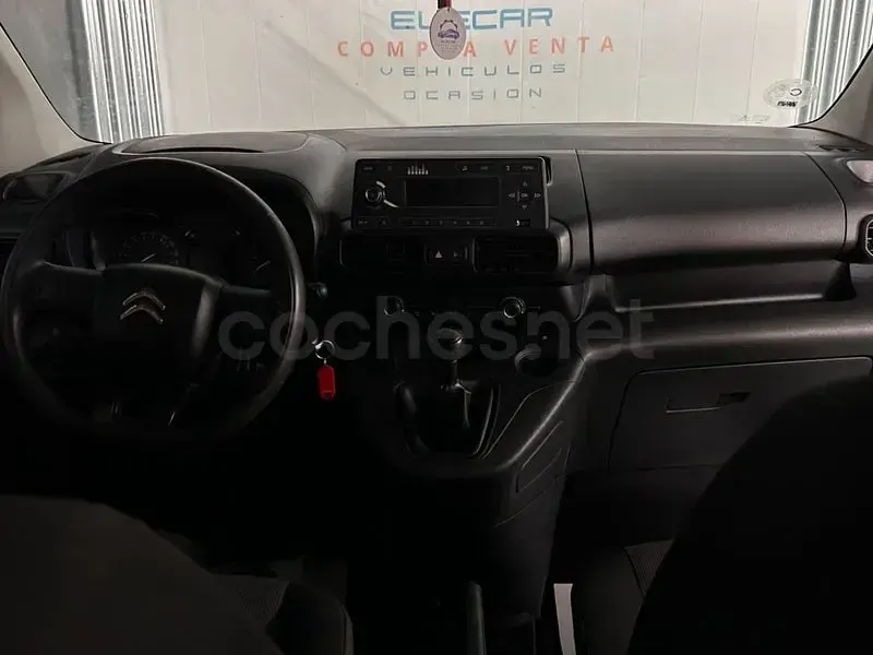 Usado Citroën Berlingo Live 102 CV (75 kW) 2020 Blanco Monovolumen