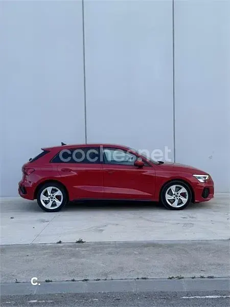Usado Audi A3 S-Line 245 CV (180 kW) 2021 Rojo Berlina