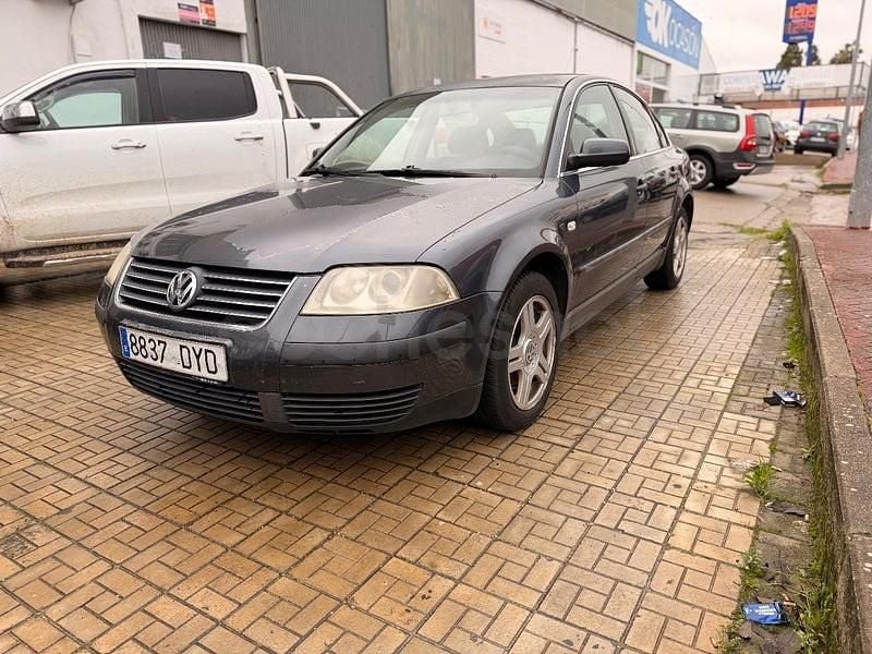 Azul Usado 2002 VW Passat Edition Berlina | 3200 € (Precio justo) - Imagen 1/4