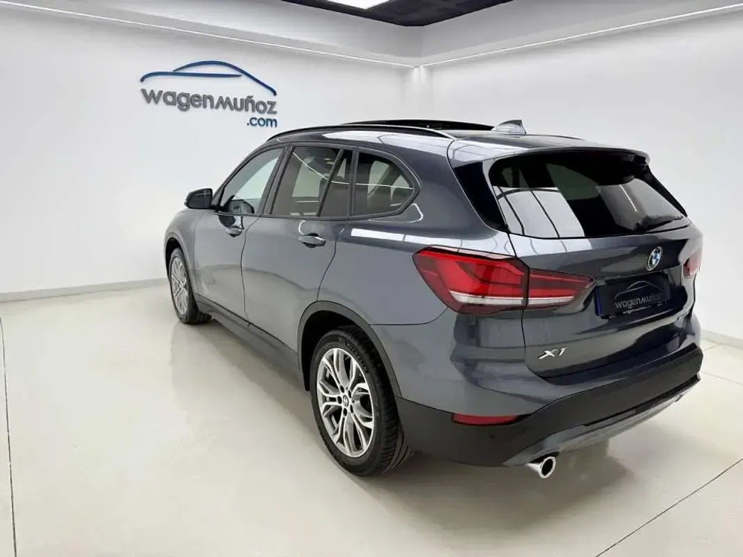 Usado BMW X1 136 CV (100 kW) 2021 Gris SUV