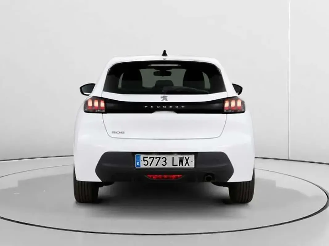 Usado Peugeot 208 Active 102 CV (75 kW) 2022 Blanco Utilitario