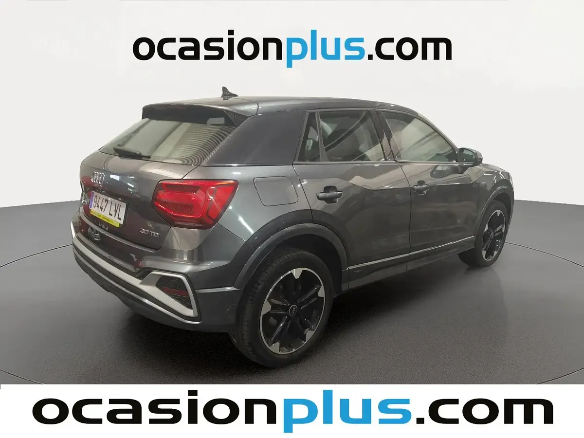 Usado Audi Q2 S-Line 116 CV (85 kW) 2021 Gris SUV