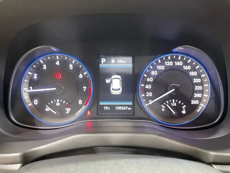 Usado Hyundai Kona 120 CV (88 kW) 2019 Acid yellow SUV