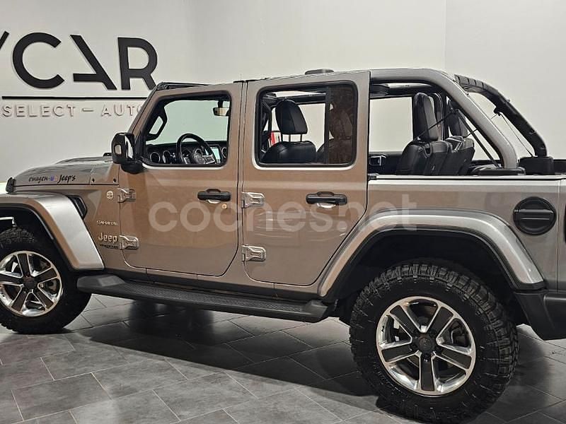 Usado Jeep Wrangler Sahara 270 CV (198 kW) 2019 Gris / plata SUV