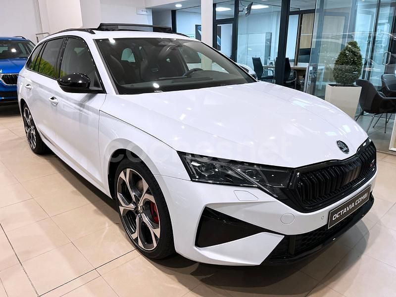 Blanco Nuevo 2025 Skoda Octavia RS Familiar | 41.900 € (Precio justo) - Imagen 1/4