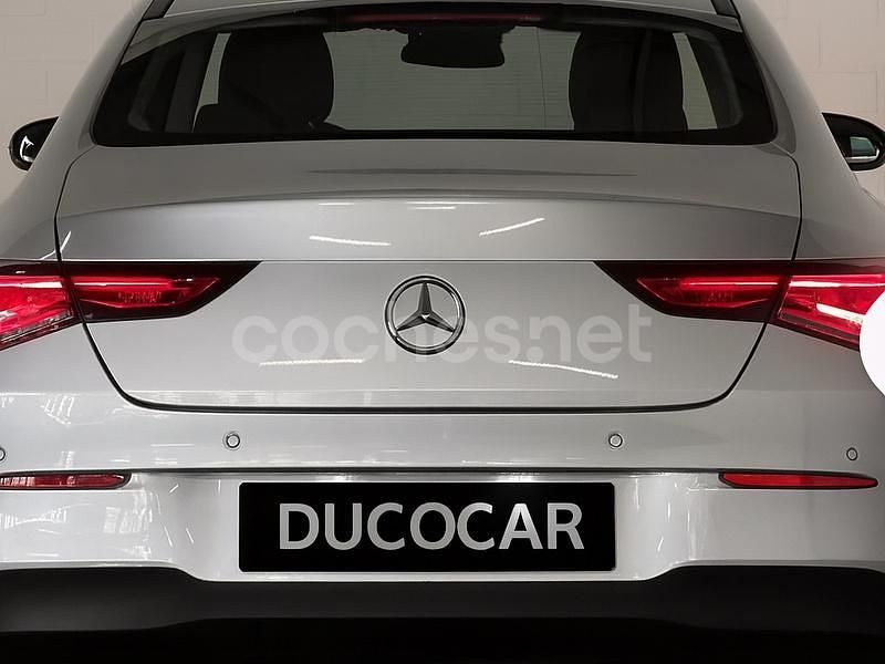 Usado Mercedes CLA200 150 CV (110 kW) 2022 Gris / plata Berlina