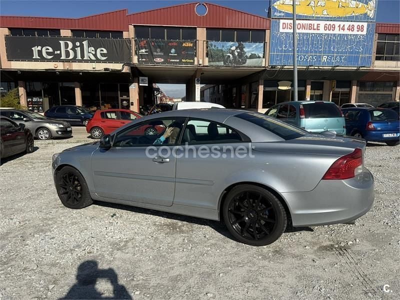 Gris / plata Usado 2011 Volvo C70 Momentum Descapotable | 12.700 € (Precio justo) - Imagen 1/4