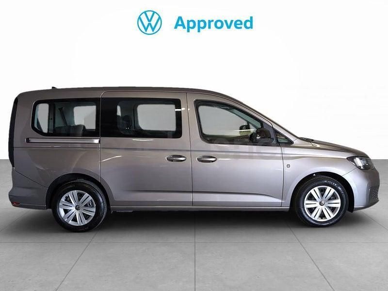 Usado VW Caddy Maxi 102 CV (75 kW) 2025 Beige Monovolumen