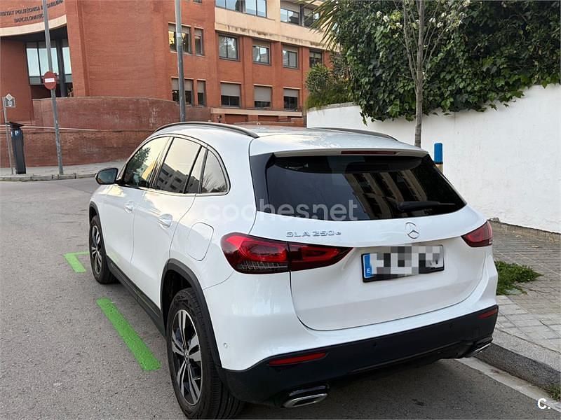 Usado Mercedes GLA250 218 CV (160 kW) 2023 Blanco SUV