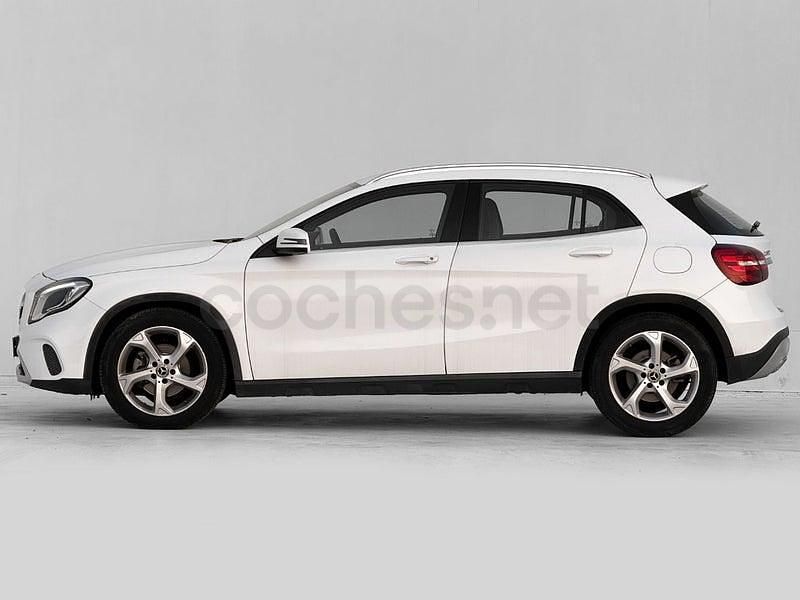 Usado Mercedes GLA200 136 CV (100 kW) 2018 Blanco SUV