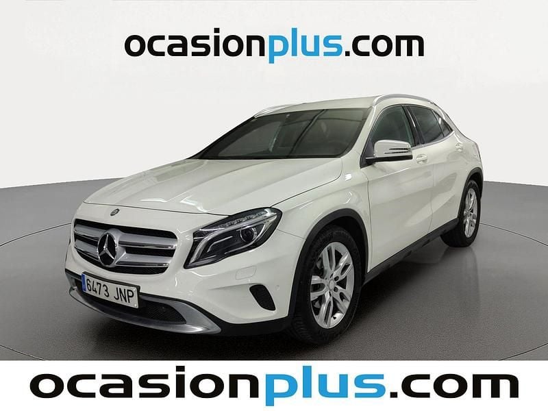 Usado Mercedes GLA200 Urban 136 CV (100 kW) 2016 Blanco SUV