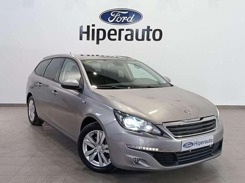 Gris Usado 2016 Peugeot 308 Style Utilitario | 9400 € (Buen precio) - Imagen 1/4