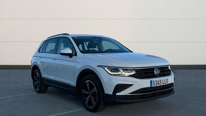 Blanco Usado 2020 VW Tiguan Life SUV | 24.900 € (Un poco caro) - Imagen 1/4