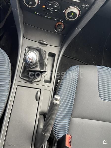 Usado Mazda 3 Sportive 150 CV (110 kW) 2004 Gris / plata Berlina