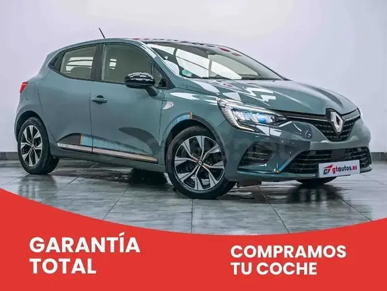 Usado Renault Clio V LIMITED 90 CV (66 kW) 2021 Gris / plata Berlina