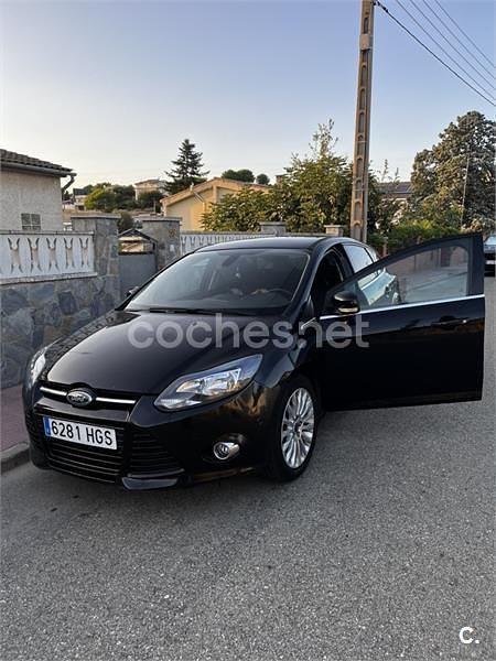 Usado Ford Focus Titanium 115 CV (84 kW) 2011 Negro Berlina