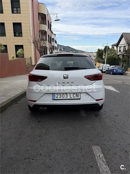 Usado Seat Leon XCELLENCE 150 CV (110 kW) 2019 Blanco Berlina