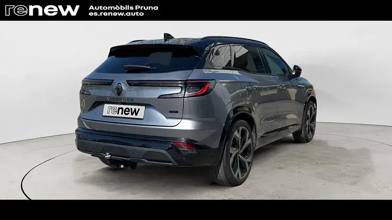 Usado Renault Austral Iconic 131 CV (96 kW) 2023 Gris SUV