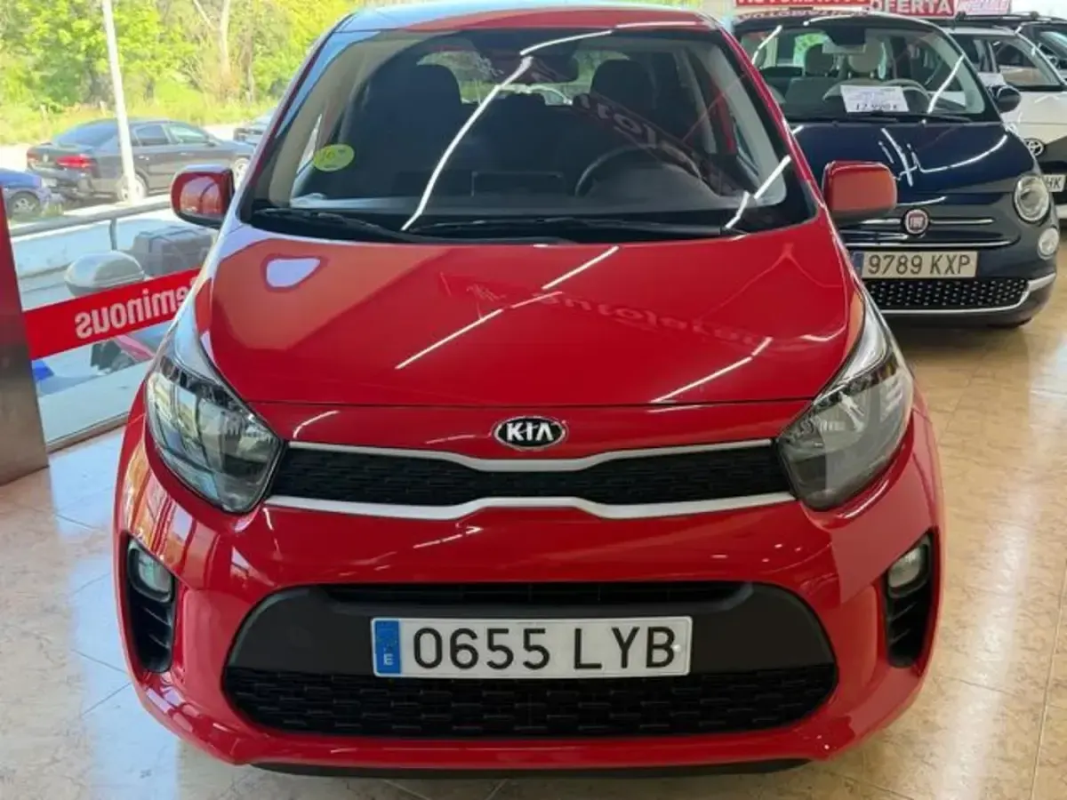Usado Kia Picanto Comfort 67 CV (49 kW) 2022 Rojo Utilitario