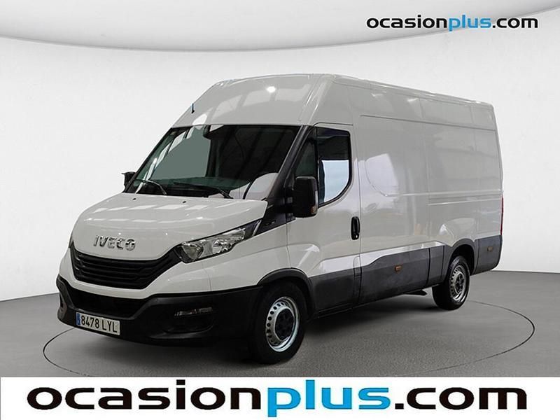 Blanco Usado 2022 Iveco Daily Berlina | 21.628 € (Precio justo) - Imagen 1/4
