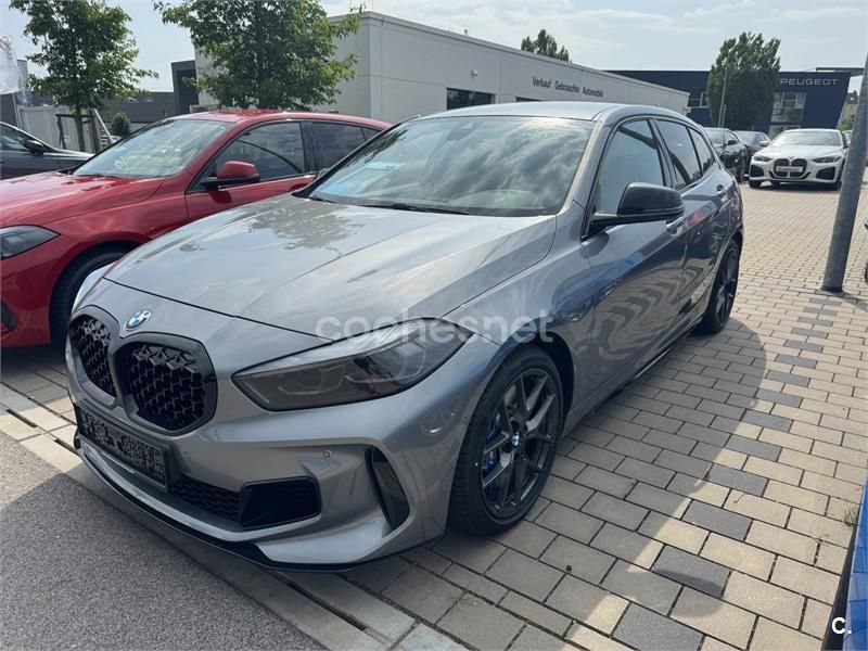 Gris / plata Usado 2022 BMW M135 Performance Utilitario | 37.900 € (Super precio) - Imagen 1/4