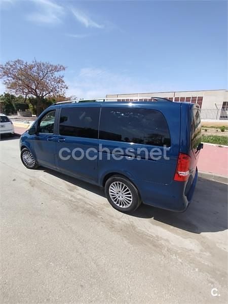 Usado Mercedes V220 Avantgarde 163 CV (119 kW) 2014 Azul Monovolumen