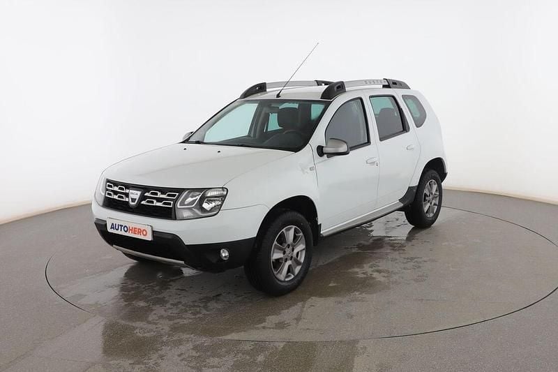 Usado Dacia Duster Lauréate 110 CV (80 kW) 2015 Blanco SUV
