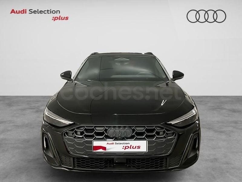 Usado Audi A5 Ambiente 204 CV (150 kW) 2025 Negro Familiar