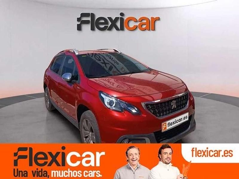 Usado Peugeot 2008 Style 82 CV (60 kW) 2018 Rojo SUV