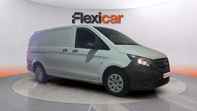Usado Mercedes Vito 102 CV (75 kW) 2022 Blanco Van