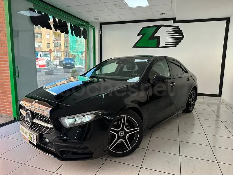 Usado Mercedes A200 150 CV (110 kW) 2022 Negro Berlina