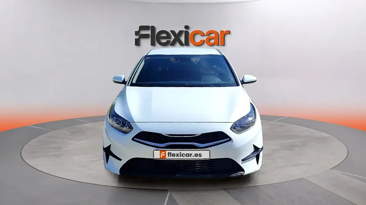 Usado Kia Ceed 101 CV (74 kW) 2021 Blanco Utilitario