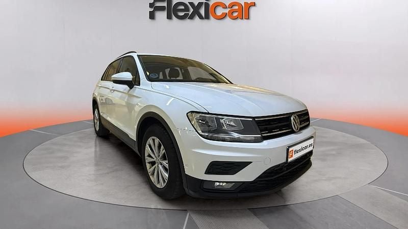 Usado VW Tiguan Edition 131 CV (96 kW) 2019 Blanco SUV