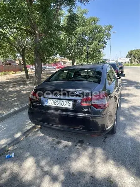 Usado Citroën C5 163 CV (119 kW) 2010 Negro Familiar