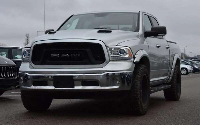 Gris Usado 2017 Dodge Ram Recogida | 47.500 € - Imagen 1/4