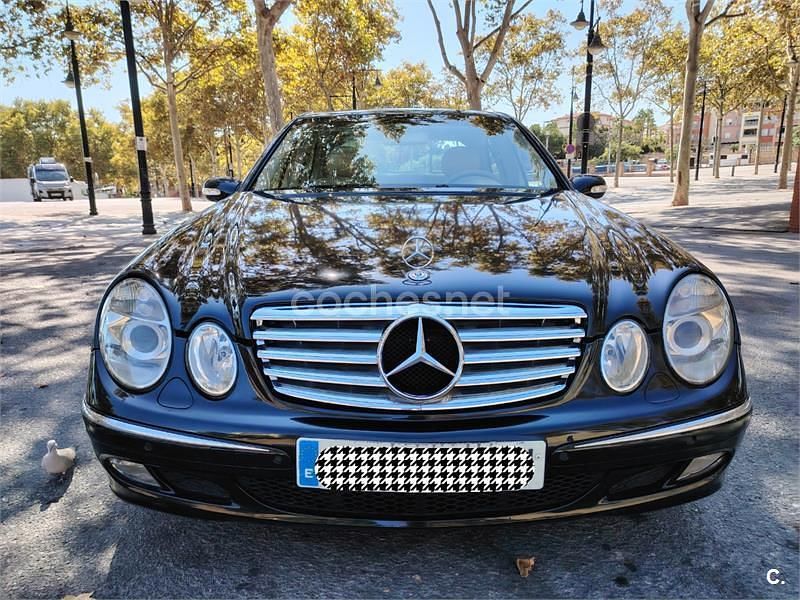 Negro Usado 2002 Mercedes E270 Elegance Berlina | 3290 € (Caro) - Imagen 1/4