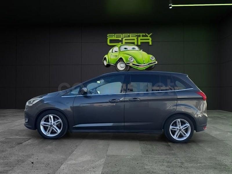 Usado Ford Grand C-Max Titanium 150 CV (110 kW) 2018 Gris / plata Monovolumen