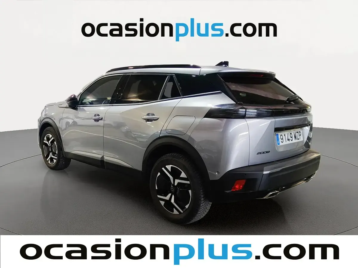 Usado Peugeot 2008 Allure 145 CV (106 kW) 2025 Gris SUV