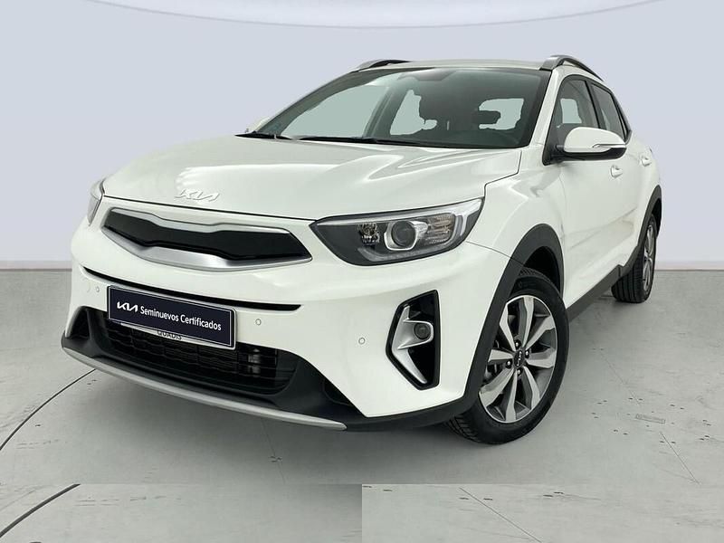 Usado Kia Stonic 100 CV (73 kW) 2025 Blanco SUV