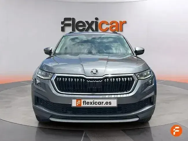 Käytetty Skoda Kodiaq Ambition 150 HP (110 kW) 2023 Harmaa Katumaasturi