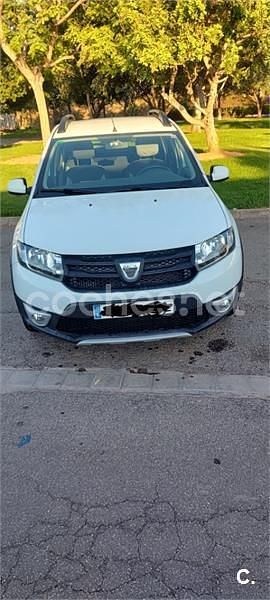 Blanco Usado 2015 Dacia Sandero Stepway Utilitario | 8300 € (Precio justo) - Imagen 1/4