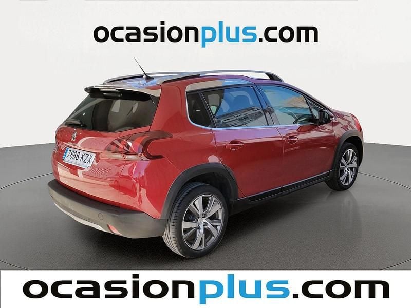 Usado Peugeot 2008 Allure 110 CV (80 kW) 2019 Rojo SUV