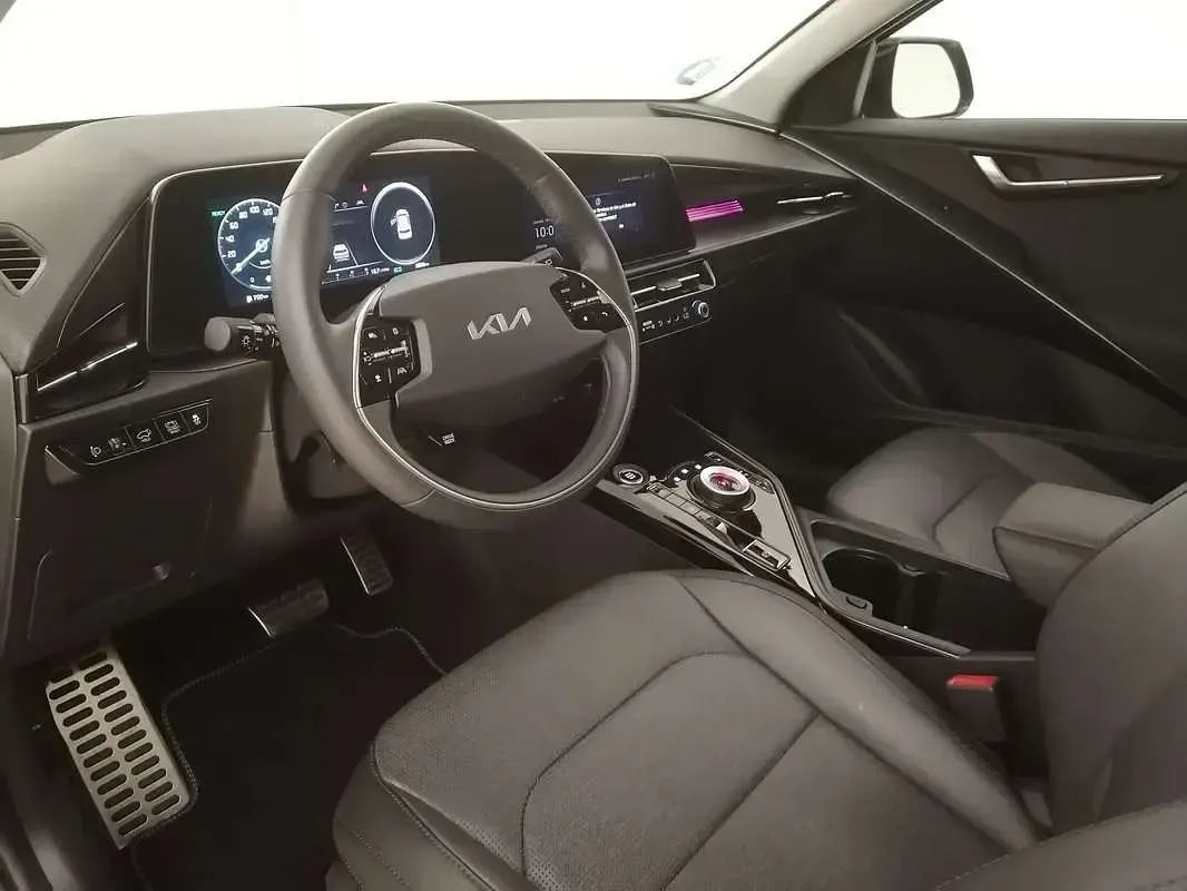 Usado Kia Niro 141 CV (103 kW) 2024 Negro SUV