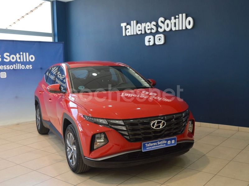Usado Hyundai Tucson 150 CV (110 kW) 2024 Rojo SUV